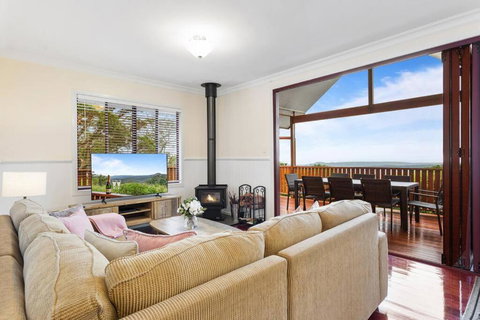 Quingilli Luxury Chalet 1 Bedroom - Accommodation Mooloolaba 1