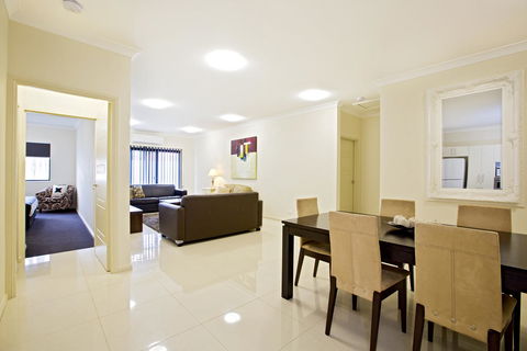 Astina Serviced Apartments - Central - Accommodation Mooloolaba 0