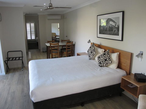 Aston Hill Motor Lodge - Accommodation Mooloolaba 2