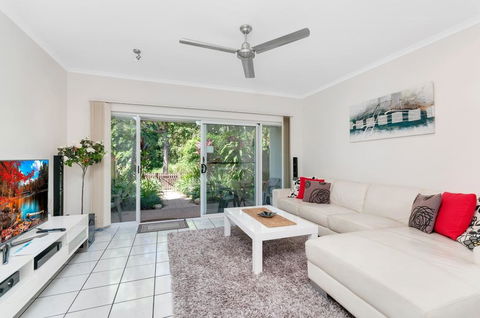 Attenborough Apartments - Accommodation Mooloolaba 2
