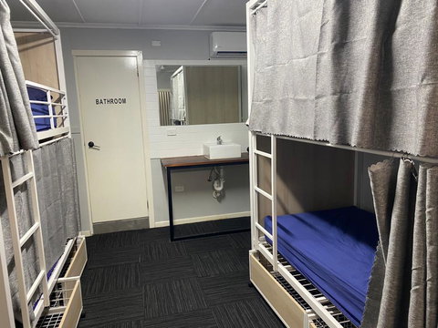 Aussie Dream Hostel - Accommodation Mooloolaba 2