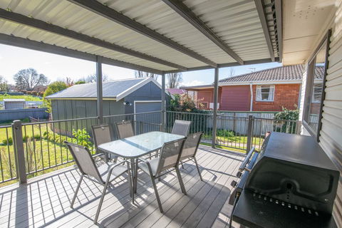 Autumn St - Trendy East Orange - Near CBD - Accommodation Mooloolaba 3