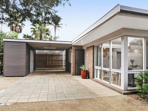 Backyard Bliss - Accommodation Mooloolaba 0