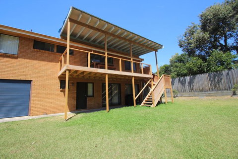 BARRELS AT BOOMERANG - Accommodation Mooloolaba 3