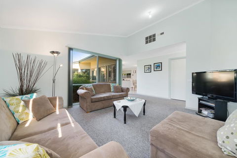 Bay Beach Beauty - Accommodation Mooloolaba 3