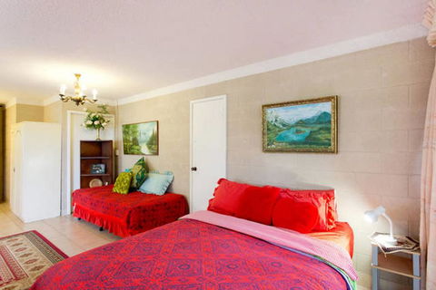 Beach Haven Studio - Accommodation Mooloolaba 1