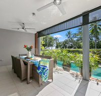 Beachfront Apartment with Ocean Views - Accommodation Mooloolaba