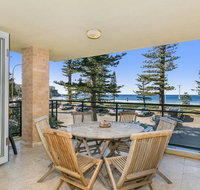 Beachfront on Golden Mile - Accommodation Mooloolaba