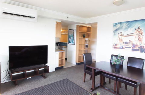 Republic Apartment - Accommodation Mooloolaba 0