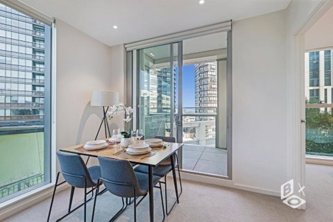 REST COLLECTION Apartments On Collins Docklands - Accommodation Mooloolaba 3