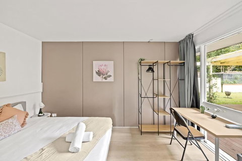 Relaxed Queen Room - Serene Spot At Pymble - Shared Bathroom - Accommodation Mooloolaba 0