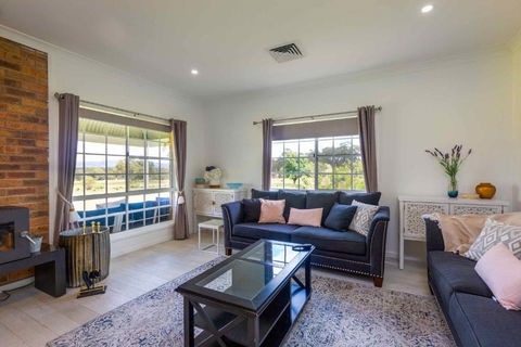 Redims Hill Cottage - Accommodation Mooloolaba 1