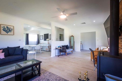 Redims Hill Cottage - Accommodation Mooloolaba 3
