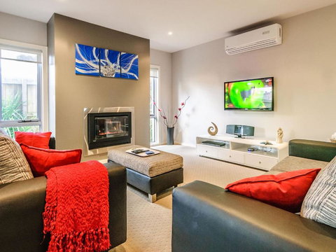 Redwood Oasis - Accommodation Mooloolaba 2