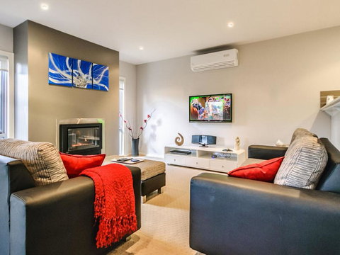 Redwood Oasis - Accommodation Mooloolaba 3