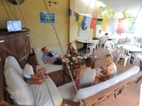 Reef Lodge Backpackers - Accommodation Mooloolaba 3