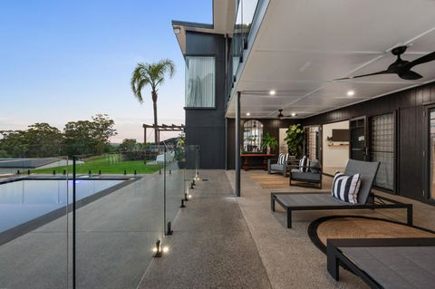 Ridge Retreat - Accommodation Mooloolaba 1