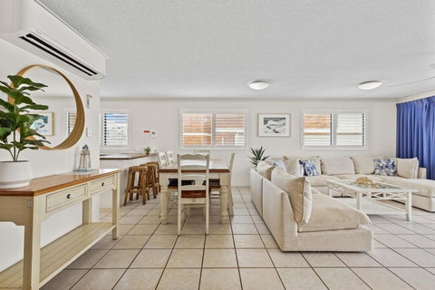 Riverdance Apt. 08 - Accommodation Mooloolaba 0