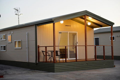 Riverside Cabin Park - Accommodation Mooloolaba 0