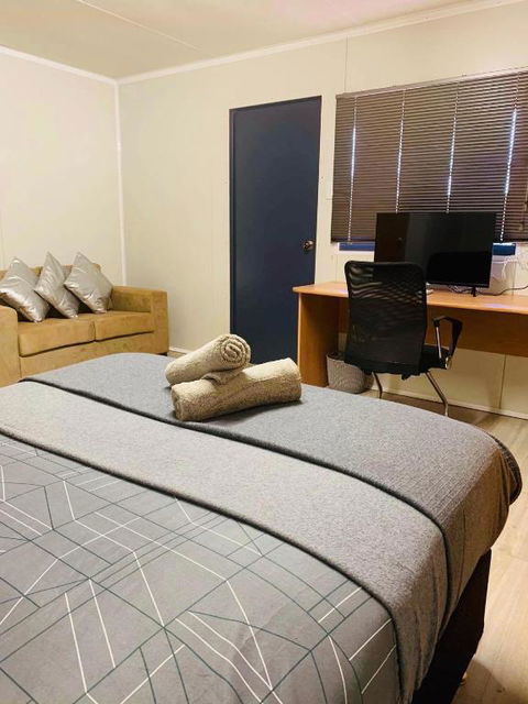 Riverside Hotel - Accommodation Mooloolaba 0