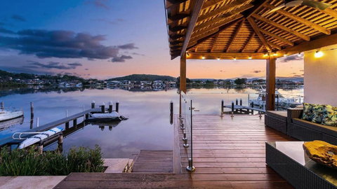 Riverside Retreat - Absolute Waterfront - Accommodation Mooloolaba 0