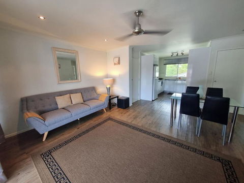 Residential Two-bedroom Unit On The Strand, Self-check In, Wi-fi - Accommodation Mooloolaba 0