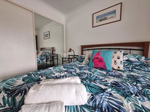 Residential Two-bedroom Unit On The Strand, Self-check In, Wi-fi - Accommodation Mooloolaba 2