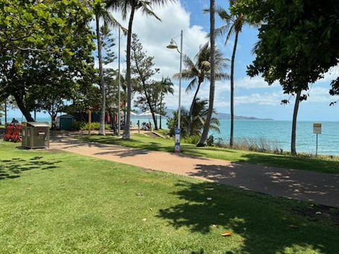 Residential Two-bedroom Unit On The Strand, Self-check In, Wi-fi - Accommodation Mooloolaba 1