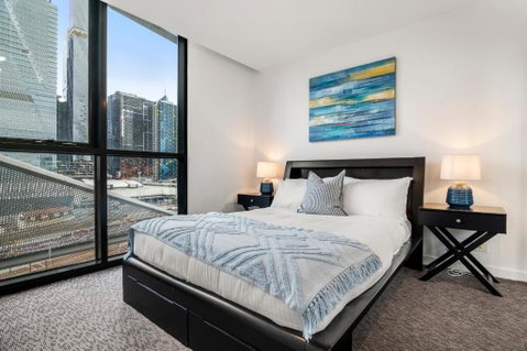Rooftop Pool 2BR Apartment At Marvel Stadium With Free Parking - Accommodation Mooloolaba 3