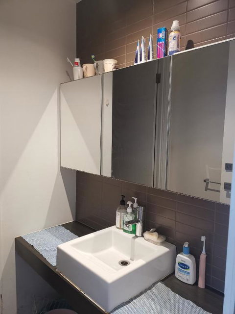 Room With King-size Bed Close To Melbourne CBD & Southern Cross Station - Accommodation Mooloolaba 2