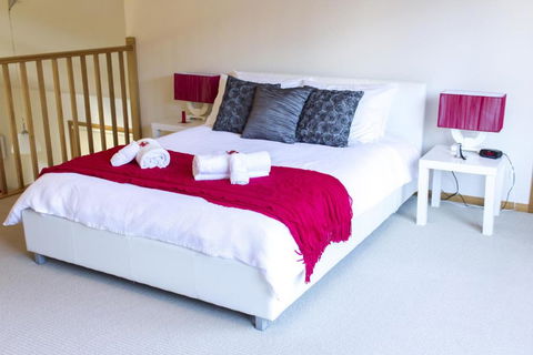 Roosters Rest - Accommodation Mooloolaba 2