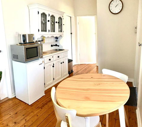 Rose End Cozy Apartment - Accommodation Mooloolaba 2