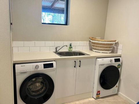 Rosella - Bushland Hideaway - Accommodation Mooloolaba 2