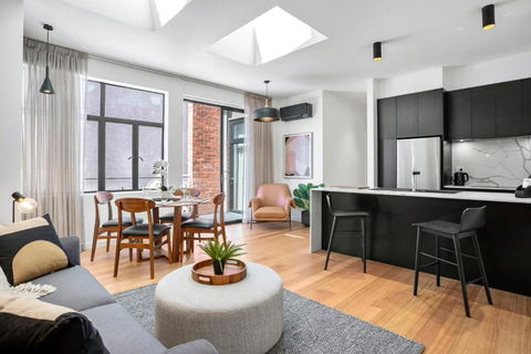 Sanctuary At Saddlers - Where Rustic Meets Refined - Accommodation Mooloolaba 1