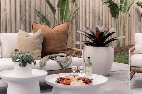 SALTY PALMS By The Sea - TWO - Accommodation Mooloolaba 3