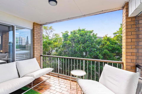 Salty Sea Breeze Apartment 500m To Waters Edge - Accommodation Mooloolaba 3