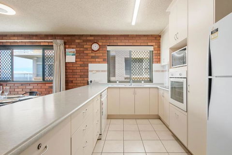 San Clemente Unit 4 24 Orvieto Terrace - Accommodation Mooloolaba 2