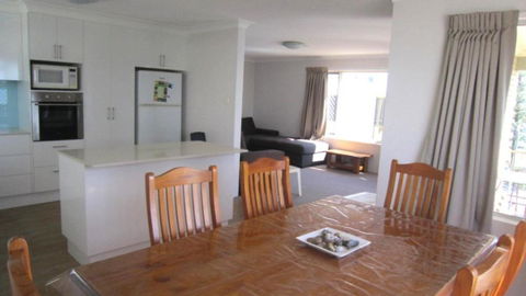 San Marino Unit 7 - Accommodation Mooloolaba 2