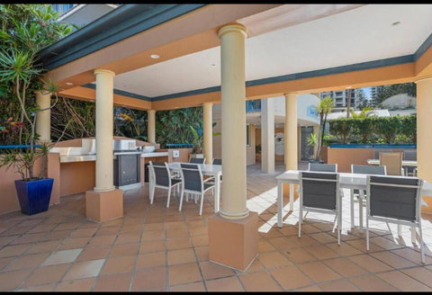 San Mateo On Broadbeach - Accommodation Mooloolaba 1