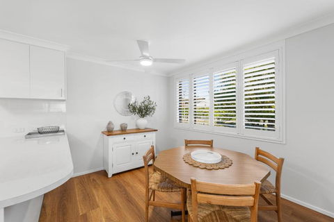 Sanctuary Court Unit 4 - Accommodation Mooloolaba 2