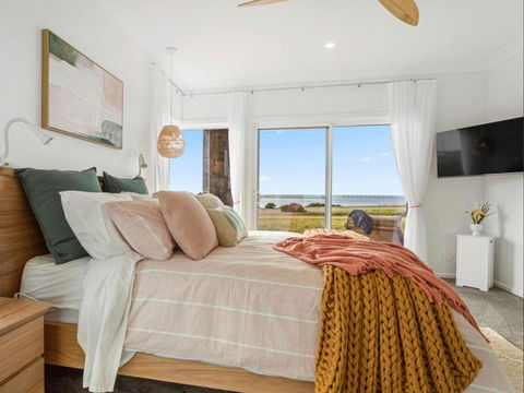 Sanctuary On Point - Accommodation Mooloolaba 1