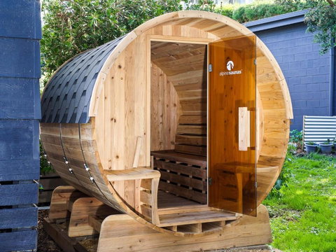 Sand & Sauna Retreat - Accommodation Mooloolaba 3