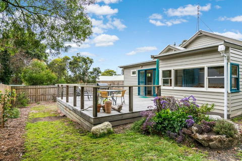 Sand Surf And Sunshine - Accommodation Mooloolaba 0