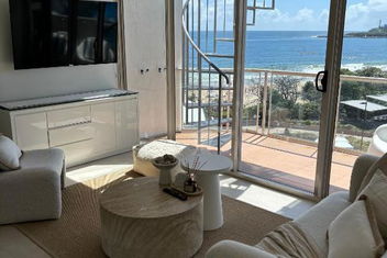 Sandbox Mooloolaba Beach with Accommodation Mooloolaba