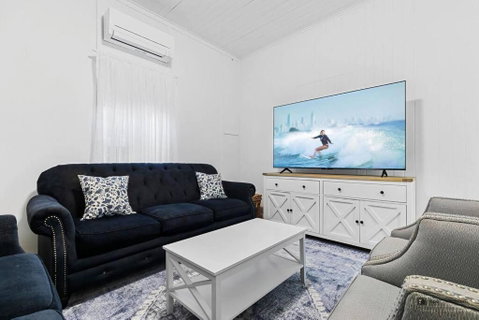 Sandown Beachside Cottage - Accommodation Mooloolaba 1