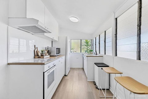 Sandown Beachside Cottage - Accommodation Mooloolaba 2