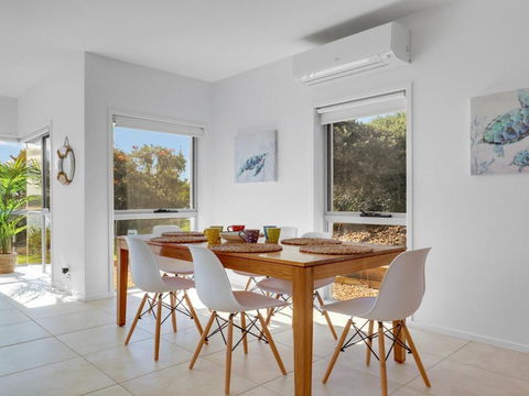 Sandy Cove - Accommodation Mooloolaba 3