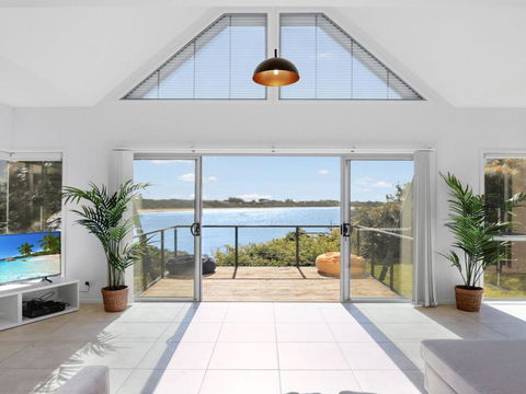 Sandy Cove - Accommodation Mooloolaba 1