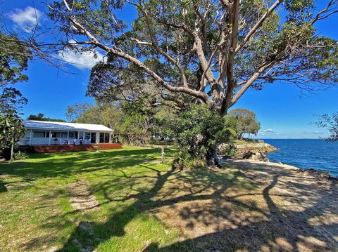 SANDY SHORES - Accommodation Mooloolaba 0