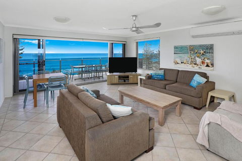 Spinnaker Beach Front - Accommodation Mooloolaba 2